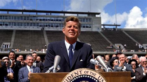 Alleged JFK lectern back on display at Space Center Houston | wfaa.com