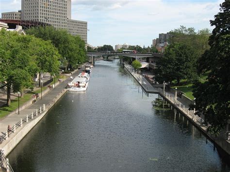 Ottawa's Rideau Canal – World's Longest Skating Rink is in Ottawa!