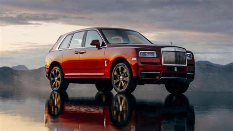 Rolls-Royce Cullinan launched in India | TopGear India