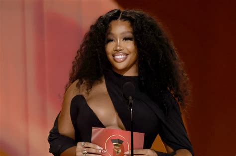 SZA's Mom Says She's 'So Glad' the Singer Didn't Listen to Her