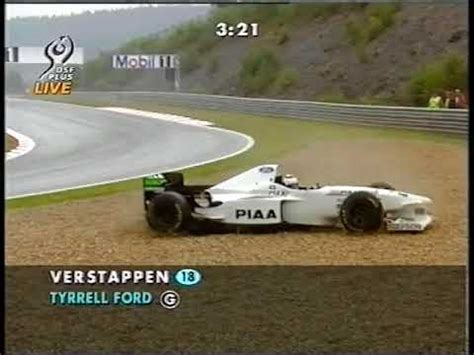 F1 Belgium 1997 FP1 Verstappen crashes (DF1) - YouTube