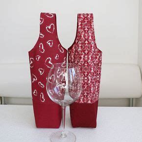 Tutorial on a Gift Bag for Bottles | Wine bag pattern, Fabric wine bottle bag, Wine bottle gift bag