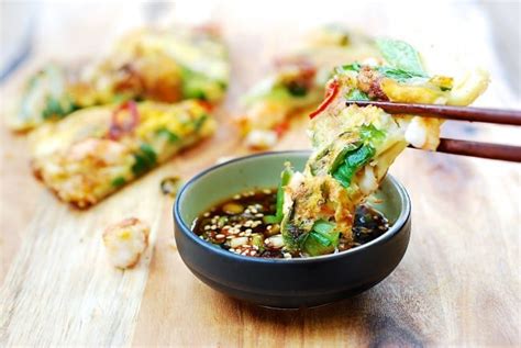 Haemul Pajeon (Seafood Scallion Pancake) - Korean Bapsang