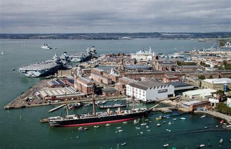 Royal Navy Dockyard Portsmouth Harbour Aerial View Redactionele Afbeelding - Image of werf, kade ...