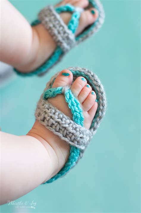 Perfect Crochet Baby Flip-Flops you can make today - Includes a video!