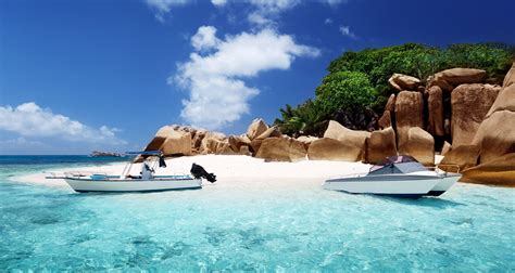 9 Most Beautiful Beaches In Seychelles To Explore - TravelTourXP.com