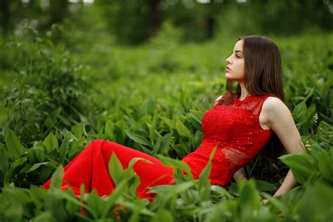model, women outdoors, long hair, straight hair, red lipstick, red dress, grass | 1920x1280 ...
