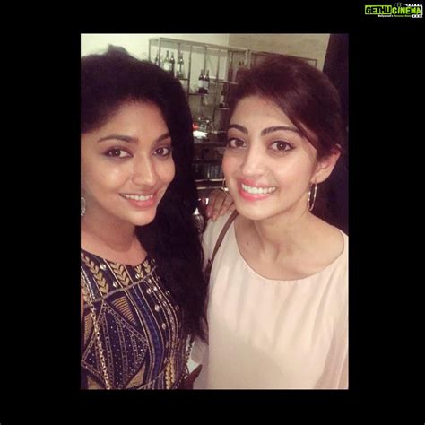 Pranitha Subhash Instagram - #aboutLastNight #goodTimes - Gethu Cinema