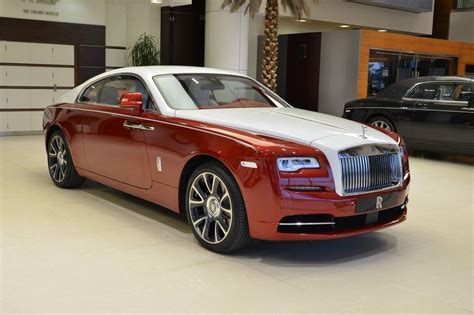 ปักพินโดย Rolls-Royce Motor Cars, Abu Dh ใน Rolls-Royce Wraith "Cherry Red"