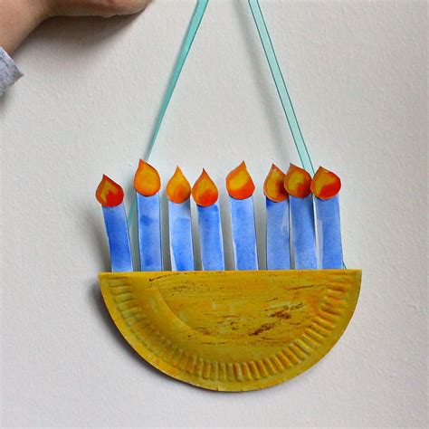 12 Hanukkah Crafts for Kids to Make Hanukkah More Meaningful