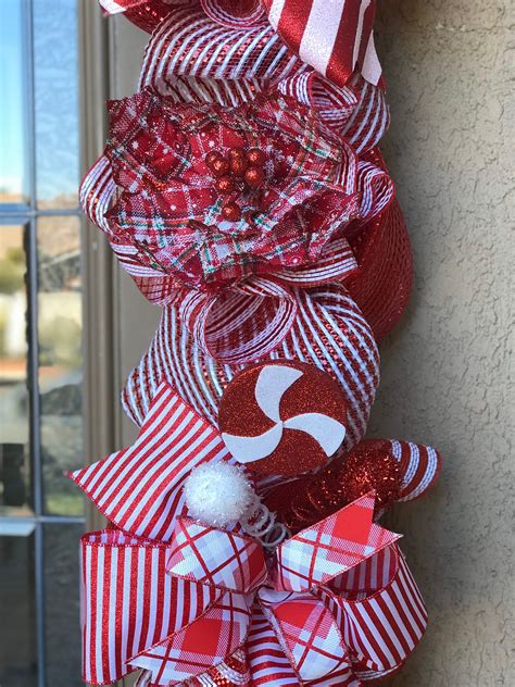 Outdoor Christmas Garland with Lights, Red and White Christmas Door Decor, Christmas Front Door ...