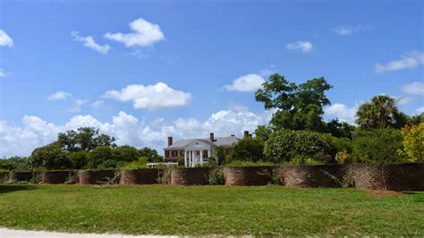 The Unpaved Road: Boone Hall Plantation