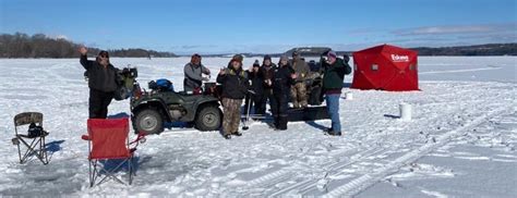 Watch: Ice fishermen on Lake Champlain tow plane to safety | NCPR News