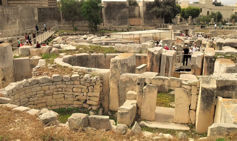 HIST & MYTH: Tarxien Temples - Malta