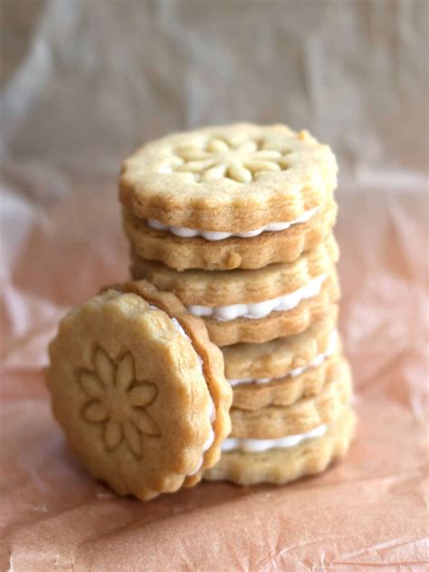 Homemade Golden Oreo Cookies - Erren's Kitchen