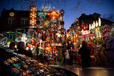 Touring the Christmas lights in Dyker Heights is bringing holiday cheer ...