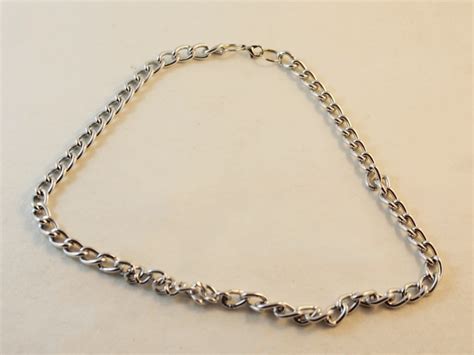 How to make a necklace with chunky chains