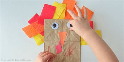 Easy Thanksgiving Crafts for Kids to Make - what moms love