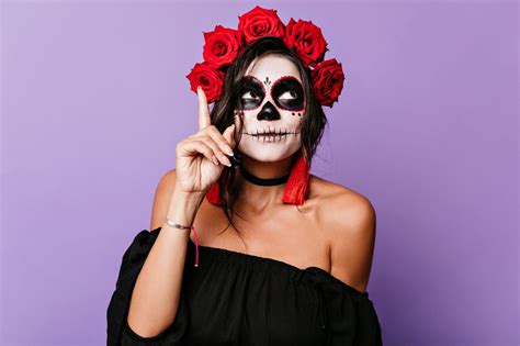 El Día de los Muertos: A Guide to Celebrating the Day of the Dead In Spanish