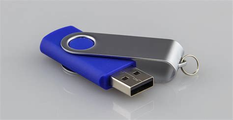 Microsoft answers age-old question about removing USB storage devices - TechCentral