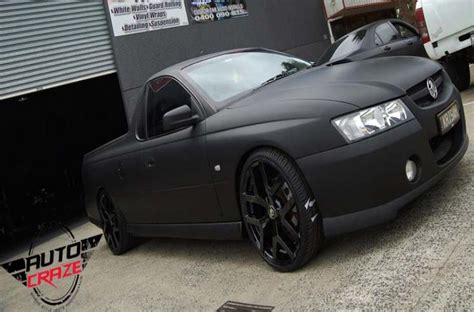 HOLDEN COMMODORE UTE GLOSS BLACK | Car gallery|- Auto Craze