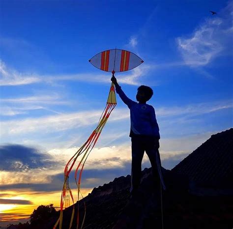 Layangan Kaghati Permainan Tradisional Nusantara Sejak Masa Mesolitikum - TheIndonesiaAdventure.com