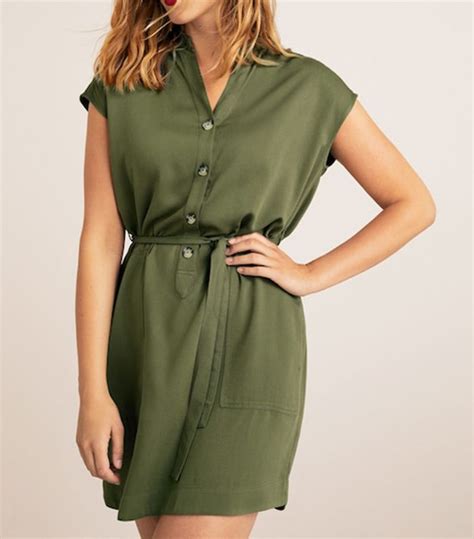 14 Ways to Mix Olive-Green Outfits to Try for Fall | Who What Wear