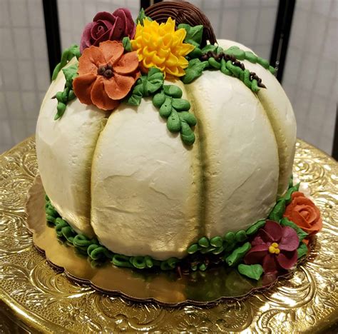 Thanksgiving Pumpkin Cake | Orland Park Bakery Orders