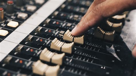 The Best Audio Equalizers 2020: How to Adjust EQ on Songs