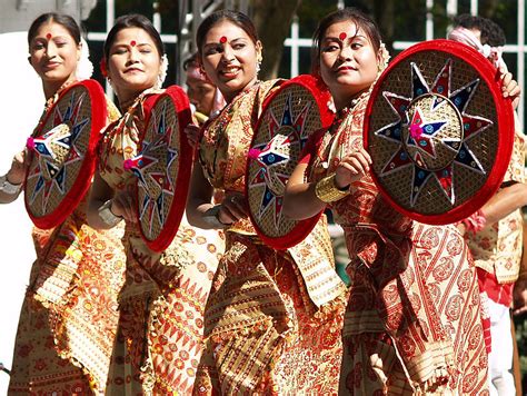 Bihu Dance: Assam Most Popular Classical and Folk Dance | Utsavpedia