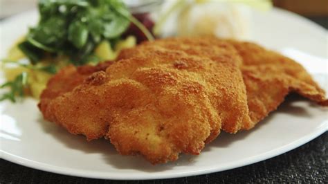 Kochtipp: Wie wird die Panade beim Wiener Schnitzel besonders luftig ...