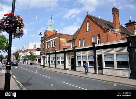 Town Centre, Fleet Road, Fleet, Hampshire, England, United Kingdom Stock Photo - Alamy