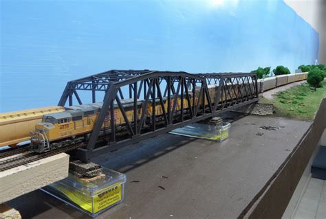 N Scale Union Pacific Railroad - Class I Midwest Model Railroading: Mississippi River Bridges ...