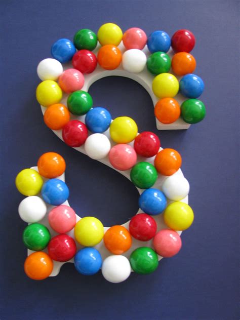 birthday party idea - change letter and use only colors in theme | Bubble gum party, Candyland ...