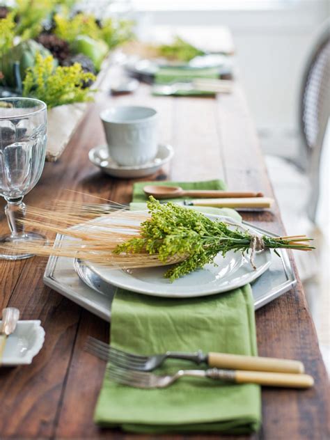 How to Create a Rustic Fall Centerpiece in a Dough Bowl | HGTV