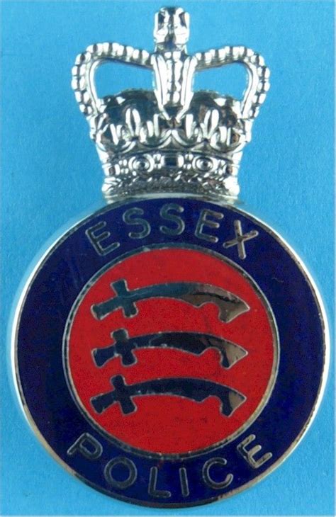 Essex Police Police or Prisons hat badge | Essex police, Badge, Police