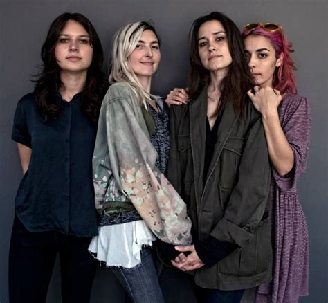 Warpaint Live on MBE - Female Bands and Beautiful People