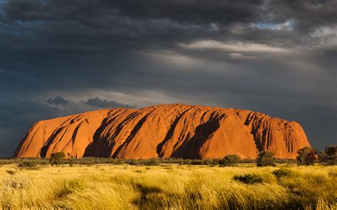 The Campervan Guide to Uluru! - Apollo Motorhome Holidays BlogApollo Motorhome Holidays Blog