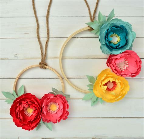 How To Make These Spring Paper Flower Wreaths! / Sizzix Blog - The Start of Something You ...