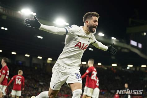 Tottenham Hotspur Draws with Manchester United in EPL Match: Timo ...