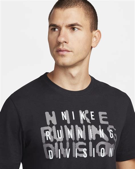 Nike Dri-FIT Running Division Men's T-Shirt. Nike PH