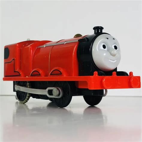 THOMAS THE TRAIN James Motorized Trackmaster Tank Engine Friends Red ...