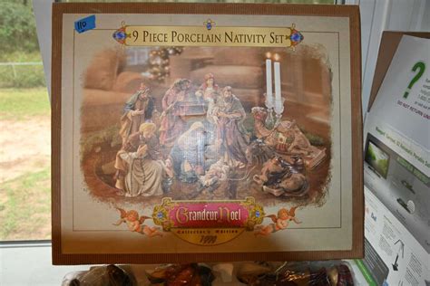 Lot # 110 GRANDEUR NOEL 1999 porcelain Nativity set in box - Paradise Estate Sales