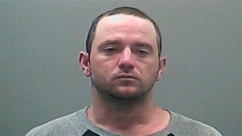 Alabama man, recently out of jail, breaks into home to eat sandwich, wash laundry, cut toenails ...