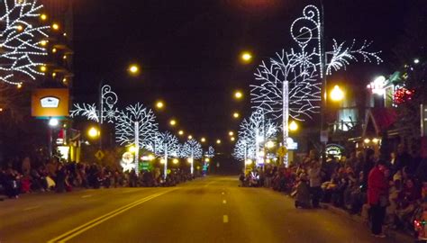 Gatlinburg's Fantasy of Lights Christmas Parade Guide