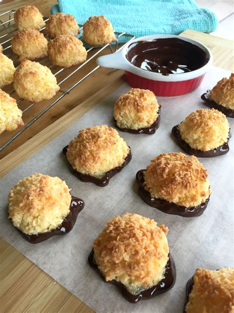 Simple 3 Ingredient Coconut Macaroons | Recipe | Coconut macaroons easy, Coconut macaroons ...