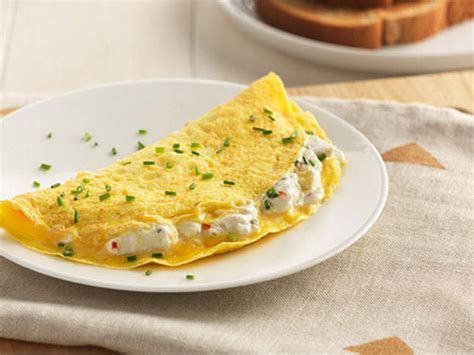 Cream Cheese Omelet Recipe and Nutrition - Eat This Much