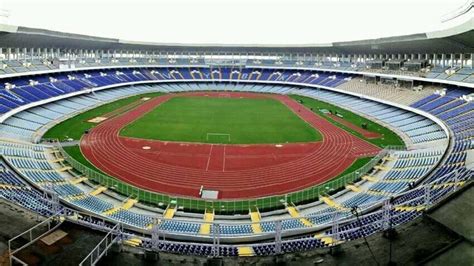 Refurbished at over Rs 100 crore, Salt Lake stadium handed over to Fifa ...