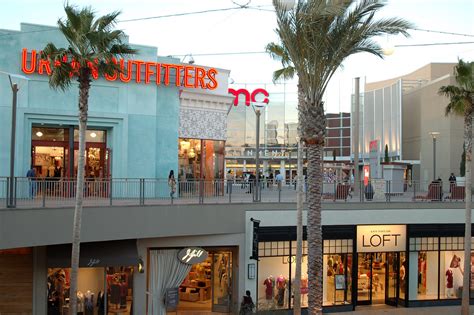 del amo mall | del amo mall (torrance, california) | Anthony Kunihiro | Flickr