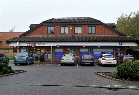 Tesco Express on Moreton Hall in Bury St Edmunds set to reopen after major revamp